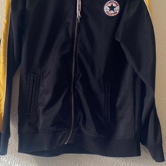 Converse Sweater/Jacket - Picture 5 of 11